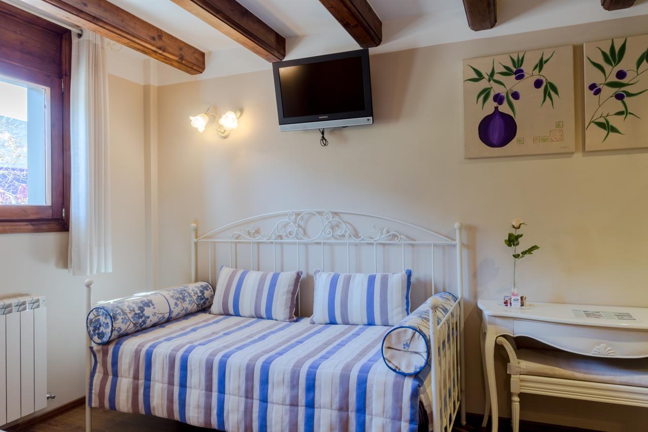 Hotel Flor De Neu Ал-Понт-да-Суер Екстер'єр фото